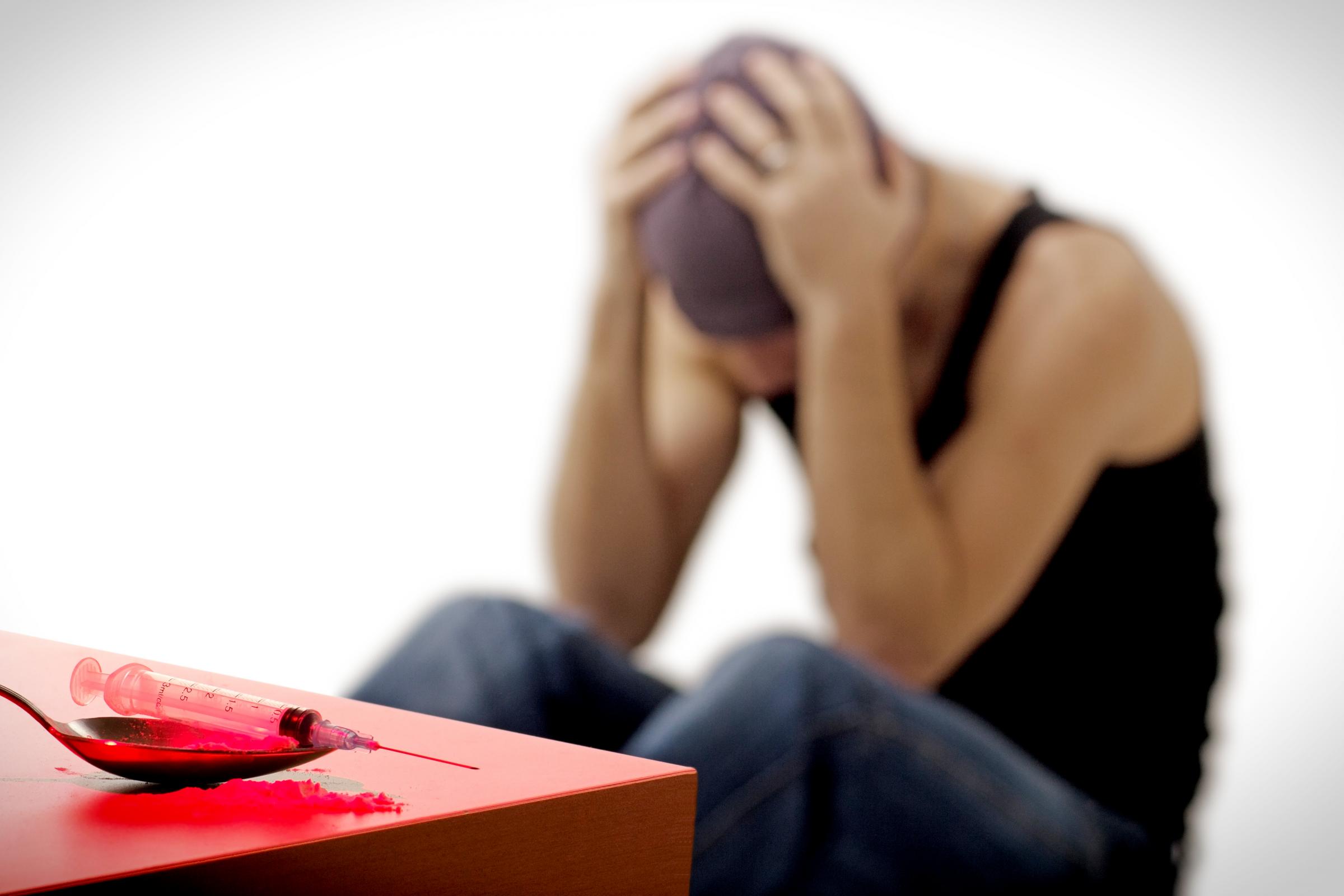 O que fazer quando o dependente químico tem uma recaída? Clínica Psiquiátrica Emunah O que fazer quando o dependente químico tem uma recaída? Clínica Psiquiátrica Emunah